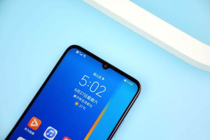 不吹不黑快速评价荣耀X10 Max：你想知道的优缺点，都在这了