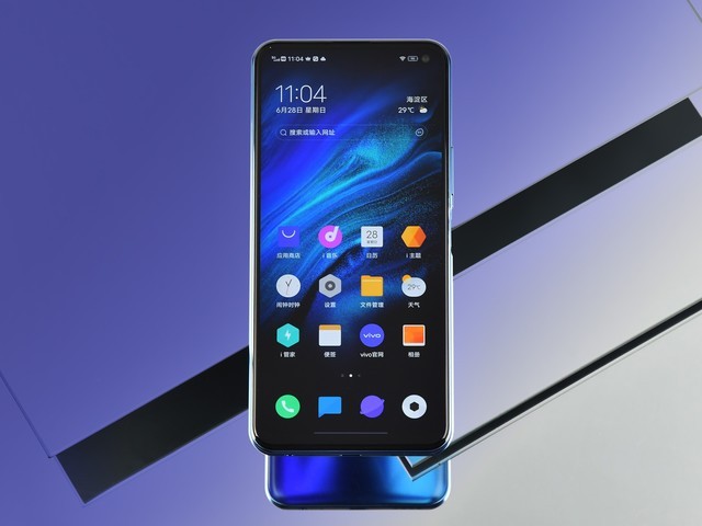 120Hz高刷的5G普及流畅先锋 iQOO Z1x评测(审核)