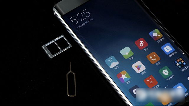 小米Note2怎么装卡/插卡 小米Note2 SIM卡安装教程