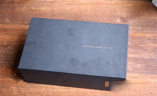 小米MIX外观怎么样 小米MIX开箱图赏