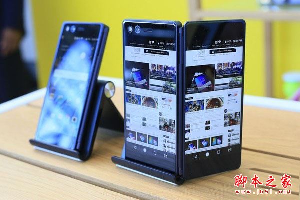 中兴天机AXON M值得买吗？中兴天机AXON M折叠双面屏手机优缺点上手体验评测