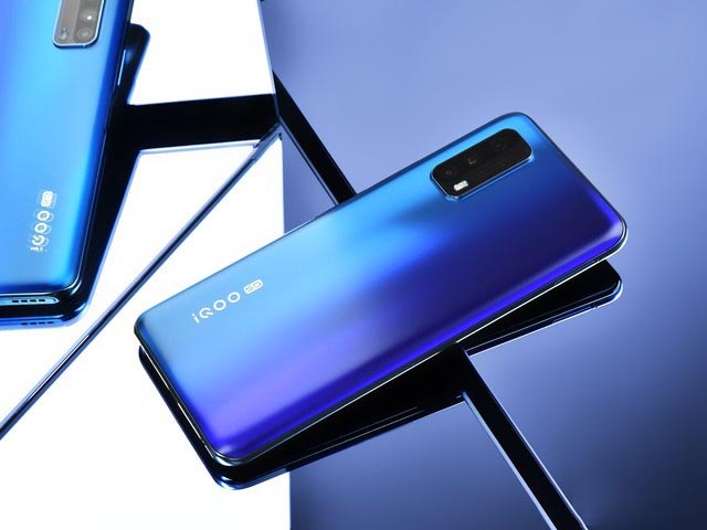 低价5G手机拍照就要放水?iQOO Z1x超清三摄实测