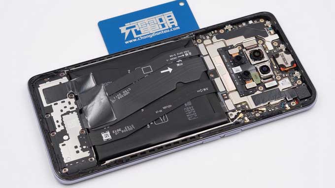 拆解报告:OPPO Ace2手机内置10W反向无线充电器