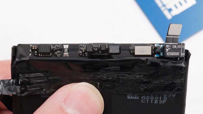 拆解报告:OPPO Ace2手机内置10W反向无线充电器