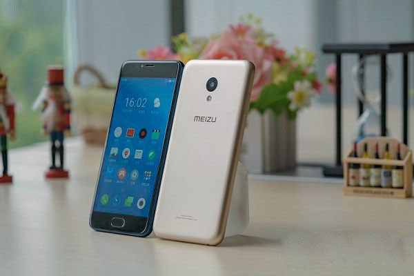 魅蓝5怎么装卡 魅蓝5 SIM插卡图文教程