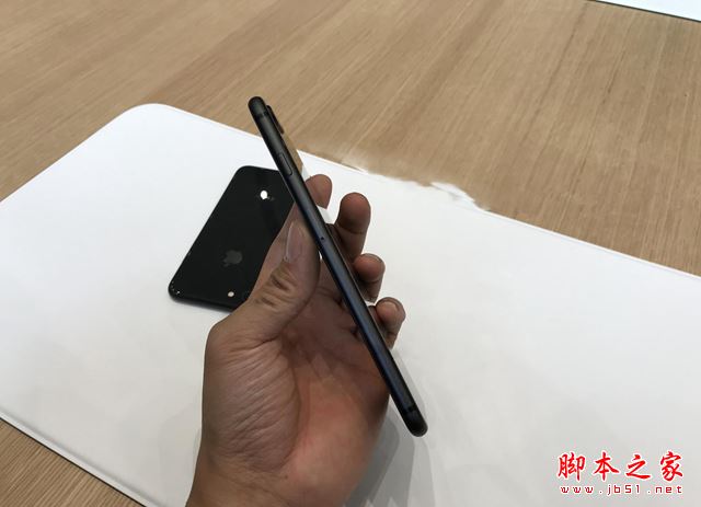 iPhone8和iPhone7哪个好 iPhone8和7区别对比
