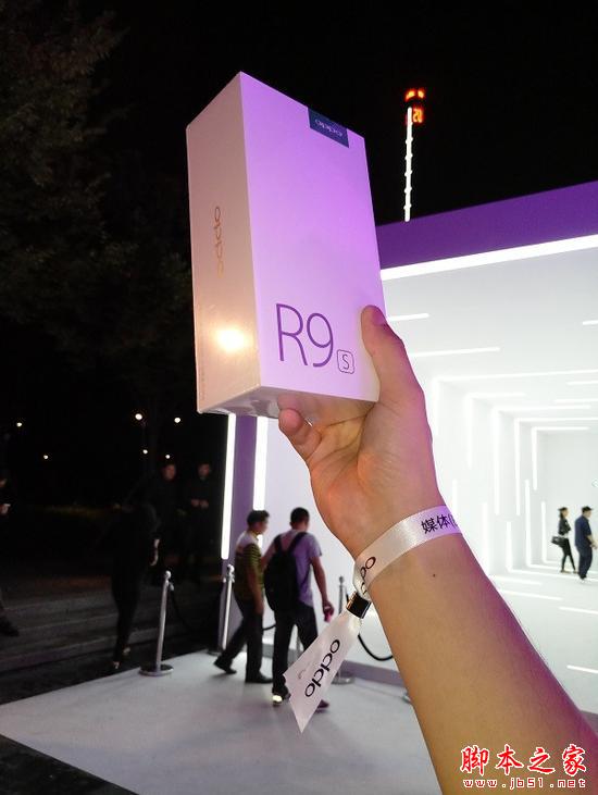 P61019-210706 评测机1.jpg OPPO R9s / R9s Plus现场上手:10月28日/12月份开售