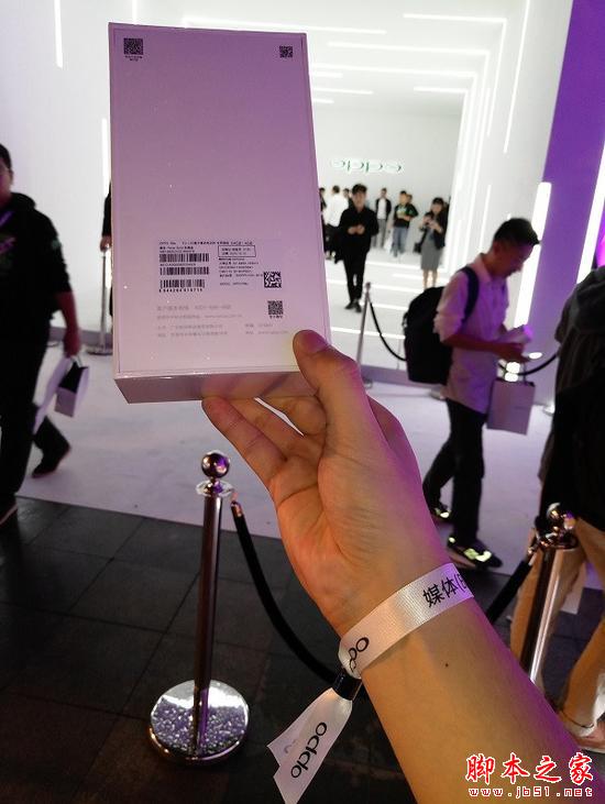 P61019-210726 评测机2.jpg OPPO R9s / R9s Plus现场上手:10月28日/12月份开售