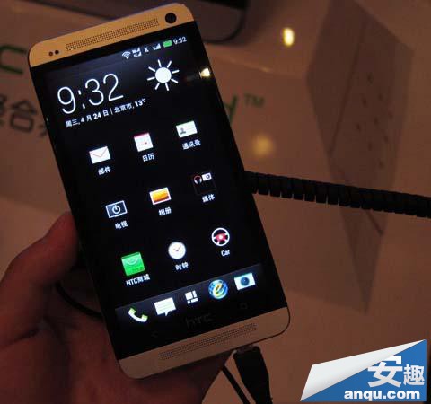 HTC One国行版怎么去除通知栏上下箭头
