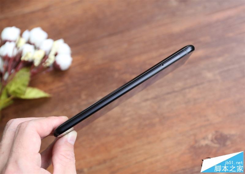 夏普AQUOS S2值得买吗?夏普AQUOS S2全屏手机优缺点全面深度评测