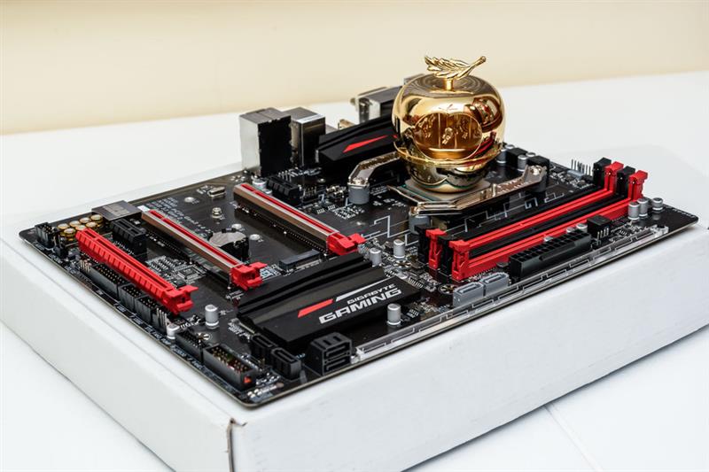 今年装机该选谁?六款中高端CPU混战:AMD全方位压制Intel