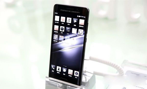霸气流线设计 华为Mate9保时捷设计版图赏
