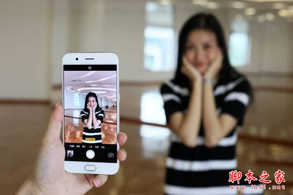 OPPOR11值不值得买?OPPOR11拍照/外观/性能/系统详细评测图解
