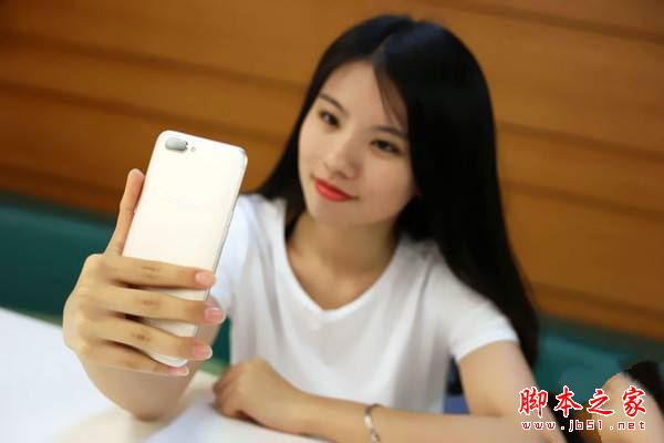OPPOR11值不值得买?OPPOR11拍照/外观/性能/系统详细评测图解
