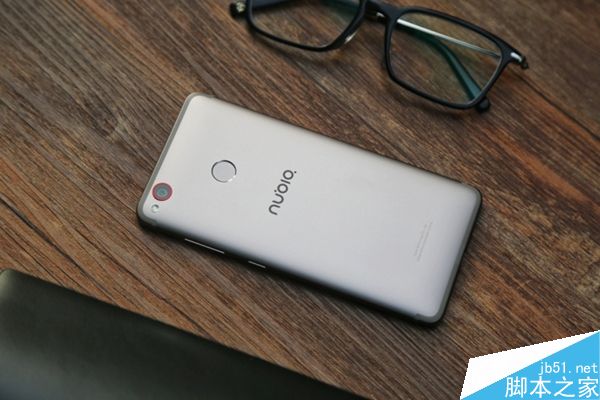 努比亚Z11 mini S开箱简谱 最强千元级拍照手机