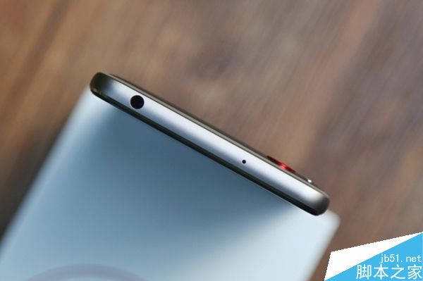 努比亚Z11 mini S开箱简谱 最强千元级拍照手机