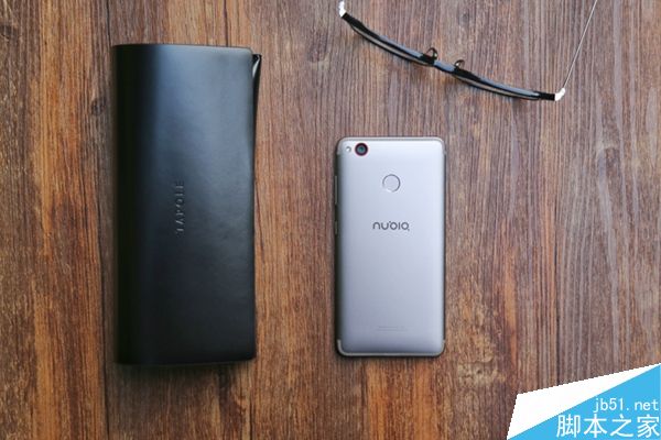 努比亚Z11 mini S开箱简谱 最强千元级拍照手机