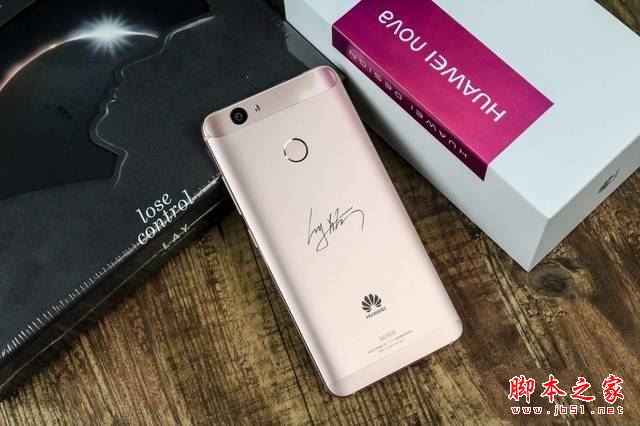 华为nova张艺兴定制版值得买吗?华为nova张艺兴定制版真机开箱图赏