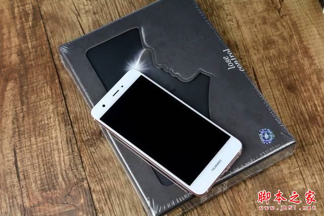 华为nova张艺兴定制版值得买吗?华为nova张艺兴定制版真机开箱图赏
