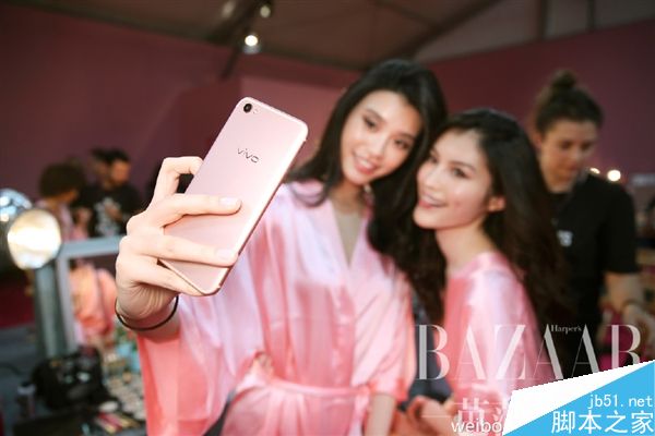 vivo X9前置双摄自拍怎么样?维秘模特亲自示范