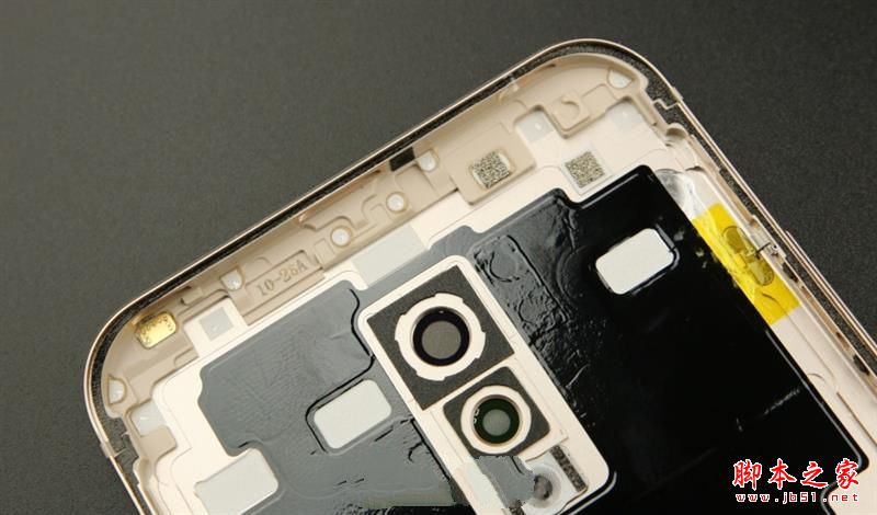 vivo Xplay6内部做工怎么样?vivo Xplay6手机拆机全过程图解教程
