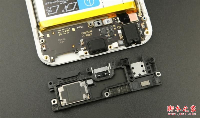 vivo Xplay6内部做工怎么样?vivo Xplay6手机拆机全过程图解教程