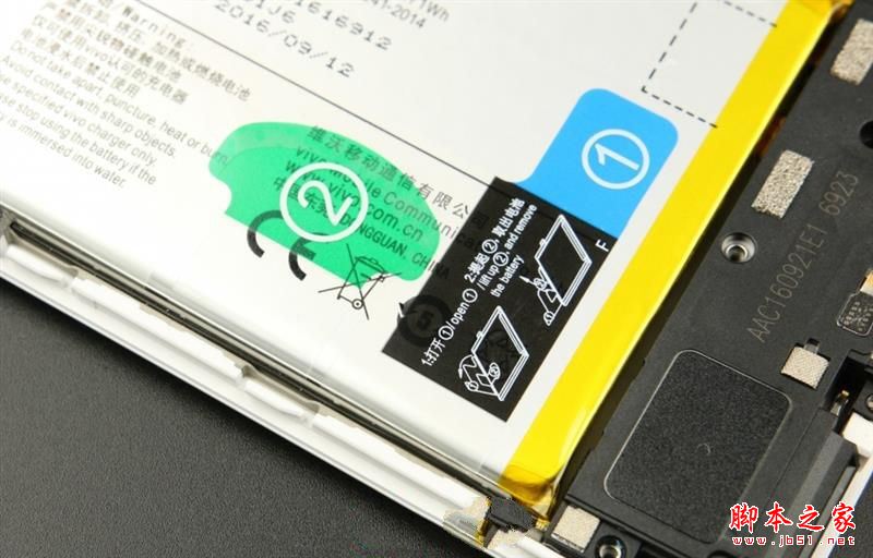 vivo Xplay6内部做工怎么样?vivo Xplay6手机拆机全过程图解教程