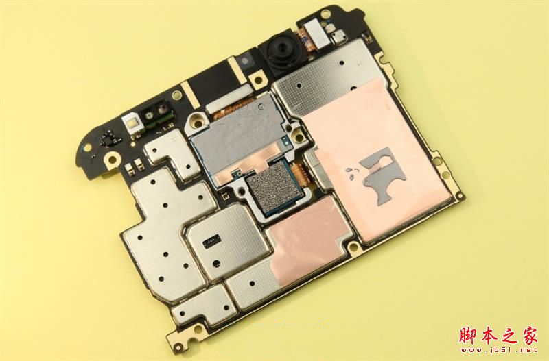 vivo Xplay6内部做工怎么样?vivo Xplay6手机拆机全过程图解教程