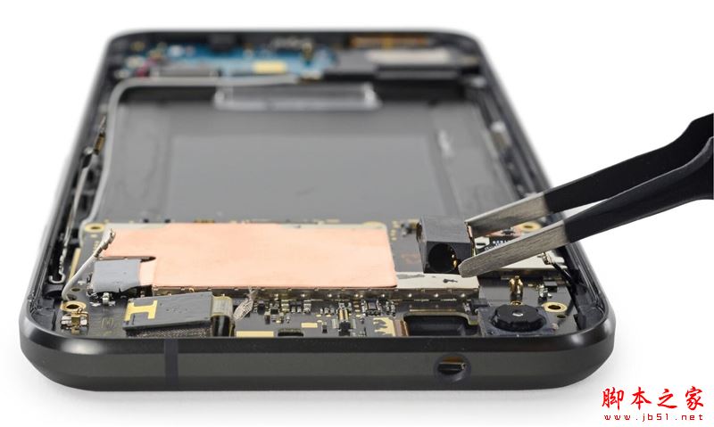 Pixel XL内部做工怎么样?谷歌Pixel XL手机拆机详解评测图文教程