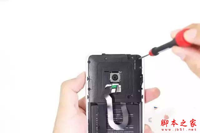 锤子M1拆解做工怎么样?锤子M1手机拆机全过程评测图解