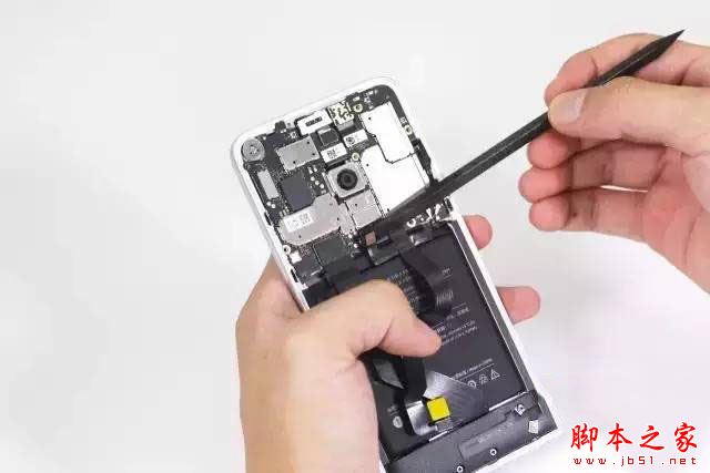 锤子M1拆解做工怎么样?锤子M1手机拆机全过程评测图解