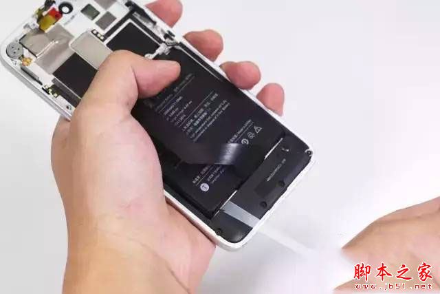 锤子M1拆解做工怎么样?锤子M1手机拆机全过程评测图解