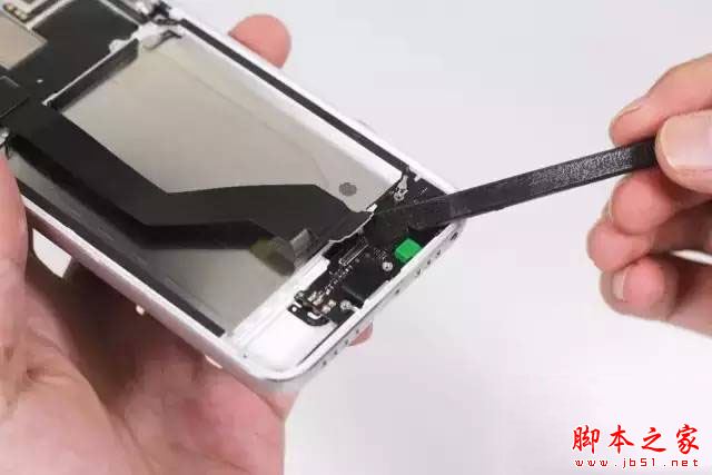 锤子M1拆解做工怎么样?锤子M1手机拆机全过程评测图解