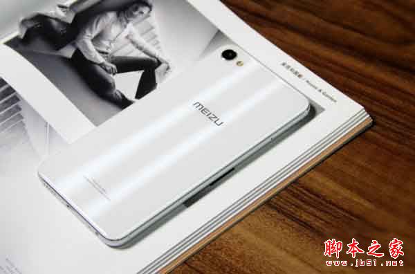 魅蓝X后盖怎么打开?魅蓝X打开更换后盖方法图解