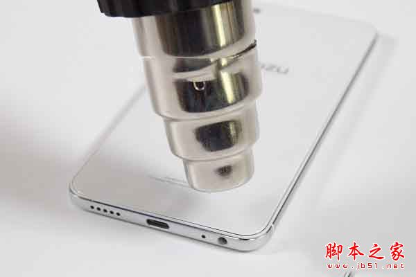 魅蓝X后盖怎么打开?魅蓝X打开更换后盖方法图解