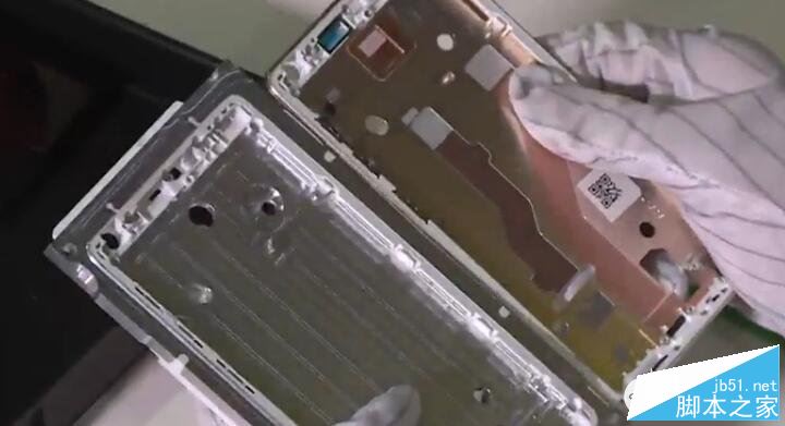 联想ZUK Edge内部做工怎么样？联想ZUK Edge拆机图解(附拆解视频)