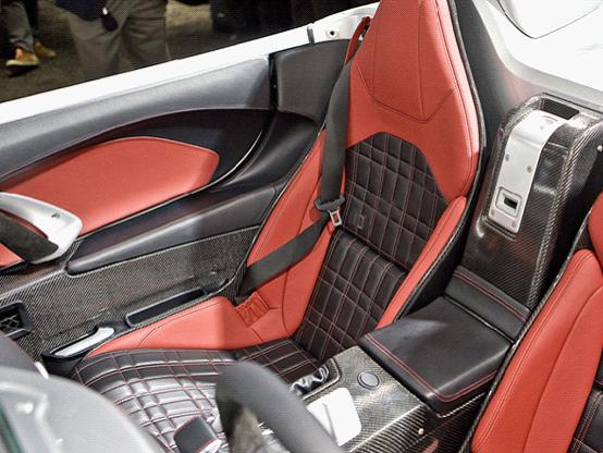 SLR Stirling Moss无需三视图完美制作(仪表台、中控、座椅、后视镜制作篇)脚本之家 3DSMAX建模教程