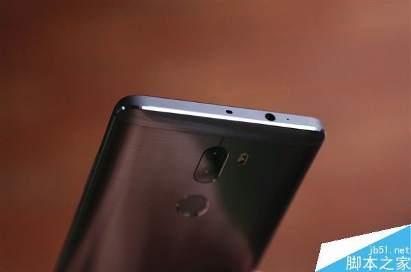 骁龙821加持!小米5s Plus开箱图赏:超轻薄双摄像头