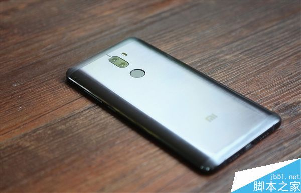 骁龙821加持!小米5s Plus开箱图赏:超轻薄双摄像头