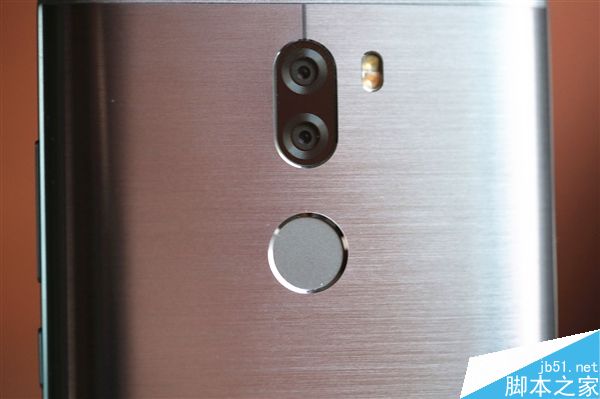 骁龙821加持!小米5s Plus开箱图赏:超轻薄双摄像头