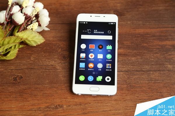 魅蓝U10开箱:999元/双2.5D玻璃