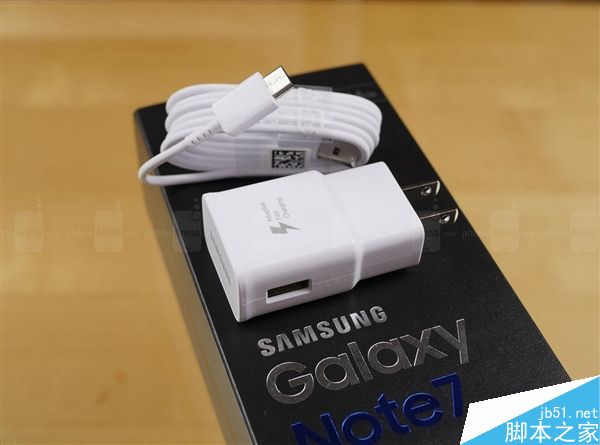 三星Note 7开箱:无愧机皇 要啥有啥