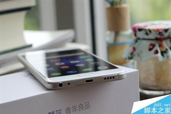 1299元!魅蓝新机U20开箱:双玻璃机身