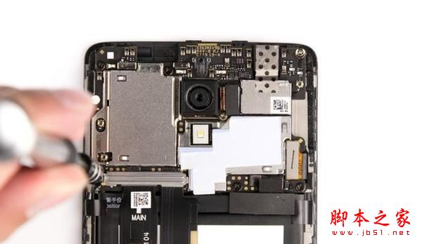 一加3T内部做工怎么样？一加3T拆机详细评测图解(附一加3T拆解视频)