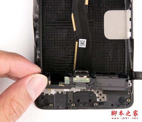 一加3T内部做工怎么样？一加3T拆机详细评测图解(附一加3T拆解视频)