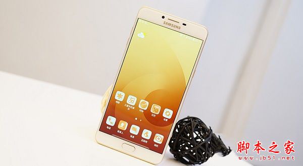 三星C7 Pro和C9 Pro哪个好？三星C9 Pro和C7 Pro全面区别对比详细评测图解