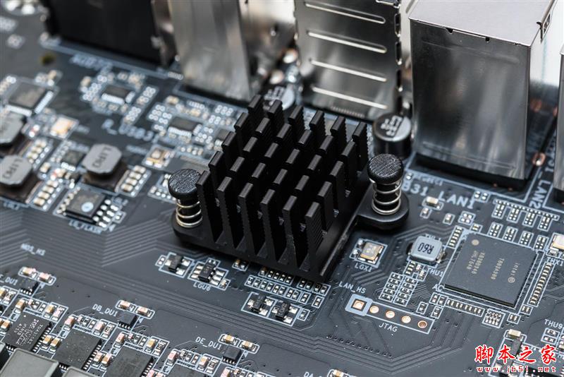 没核显香不香?Intel九代酷睿i9-9900KF深入测试