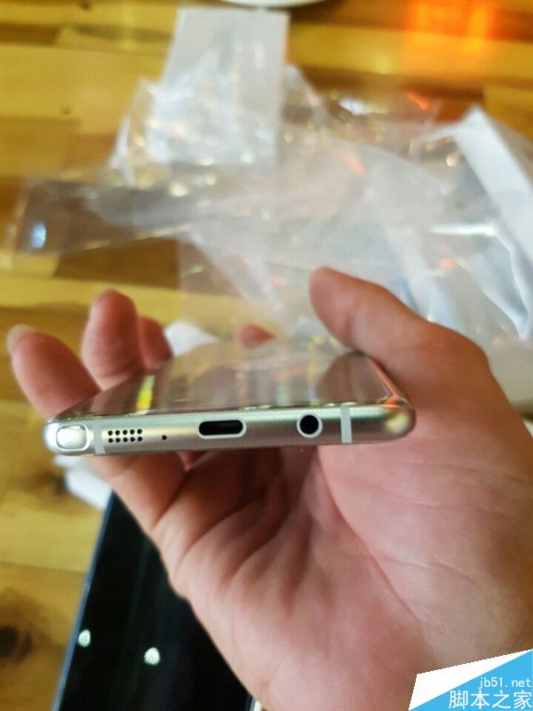 三星Note 7真机抢先开箱!三色亮相、金属出众、超高屏占比