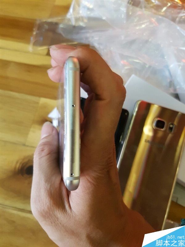 三星Note 7真机抢先开箱!三色亮相、金属出众、超高屏占比
