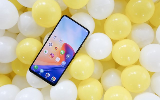 小米8和vivo NEX哪个值得买？vivo NEX对比小米8透明探索全面深度评测